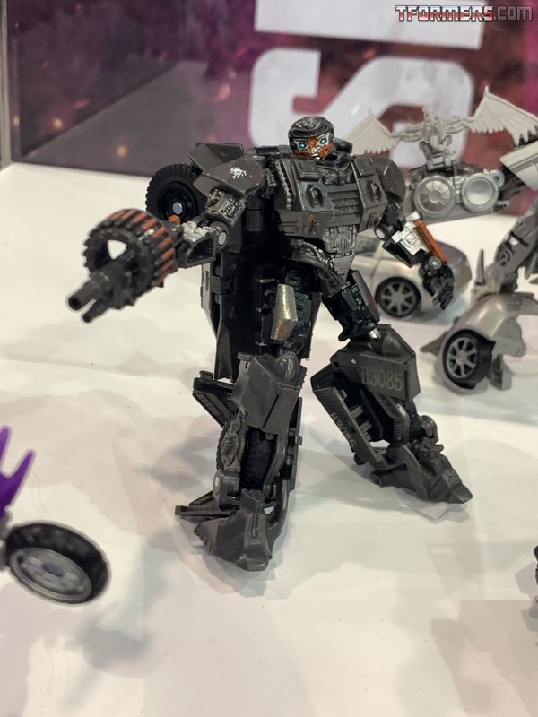 Studio Series Bumblebee, Hot Rod, Soundwave, Arcee, Chormia, Elita 1 Images From Unboxing Toy Convention 2019  (3 of 8)